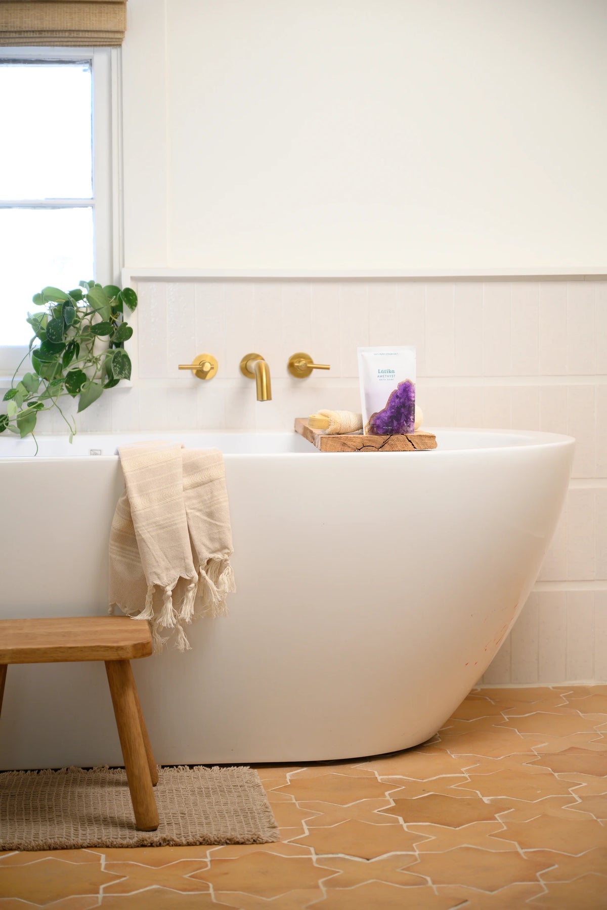 Geode Crystal Mineral Bath Soak